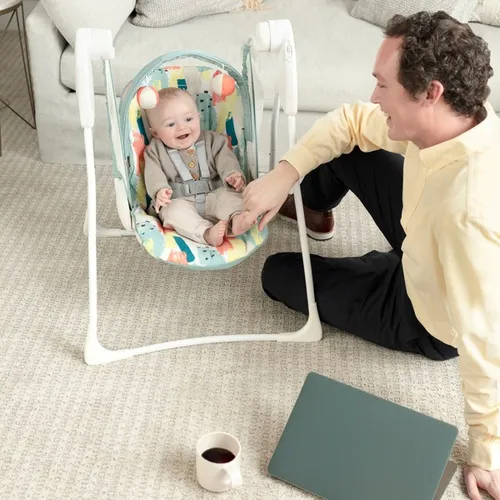 Photo: Graco Baby Delight Swing Development Benefits