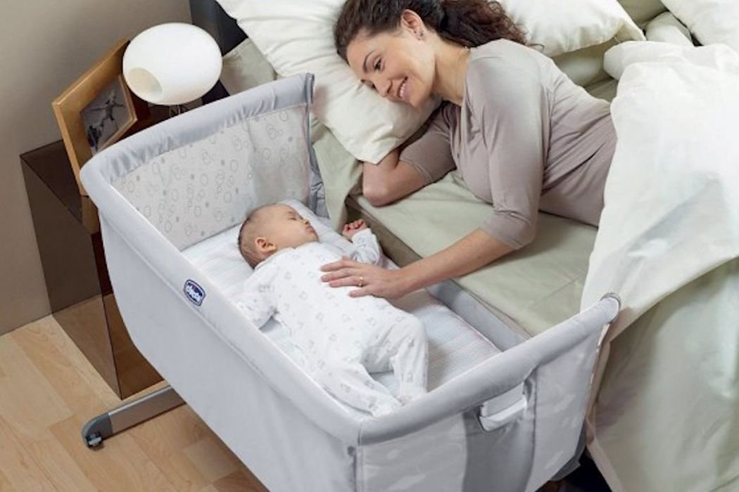 Chicco Next2Me Magic Bedside Baby Crib